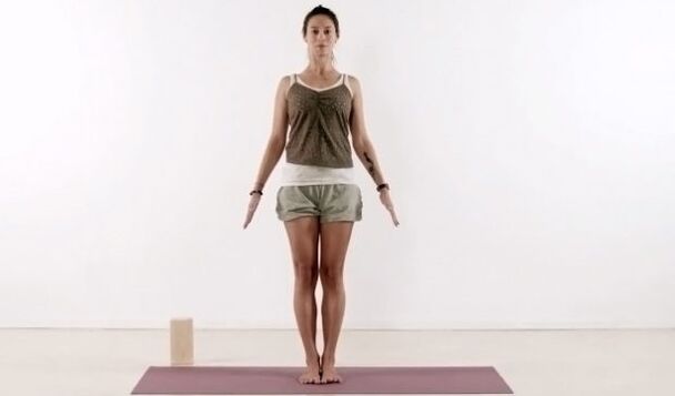 yoga tadasana weight loss pose